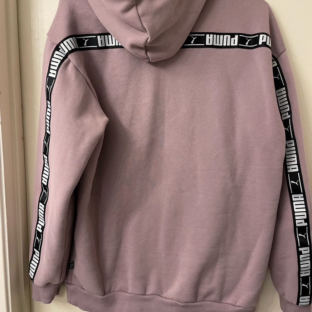 PUMA Pullover Hoodie Sweatshirt - Size small  - EUC - Picture 4 of 4